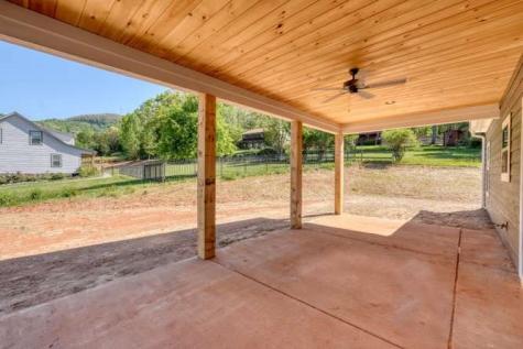 774 Bugscuffle Road Hiawassee GA 30548