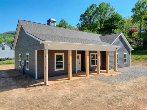 774 Bugscuffle Road Hiawassee GA 30548