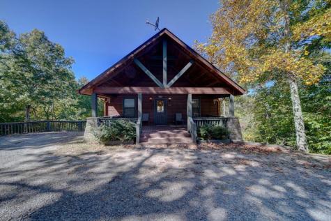 1281 Tipton Heights Hiawassee GA 30546