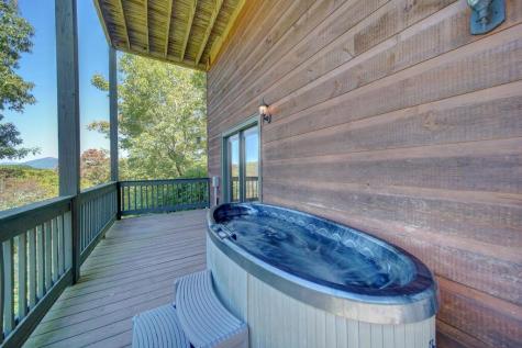 1281 Tipton Heights Hiawassee GA 30546