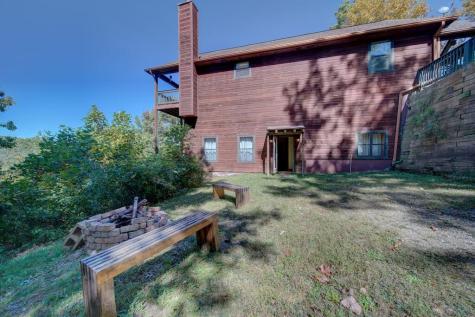 1281 Tipton Heights Hiawassee GA 30546