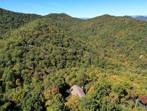 1281 Tipton Heights Hiawassee GA 30546