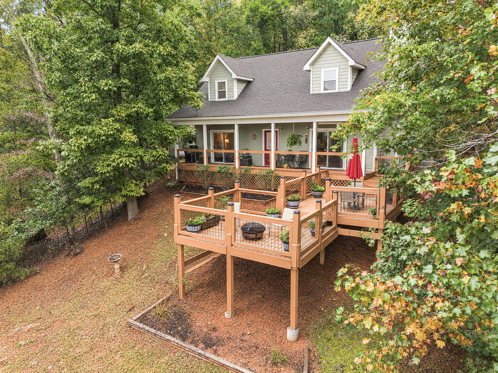 238 Ridge View Lane Hayesville NC 28904