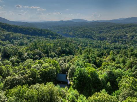 16 Mid Mountain Road Mineral Bluff GA 30559