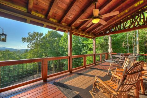 16 Mid Mountain Road Mineral Bluff GA 30559