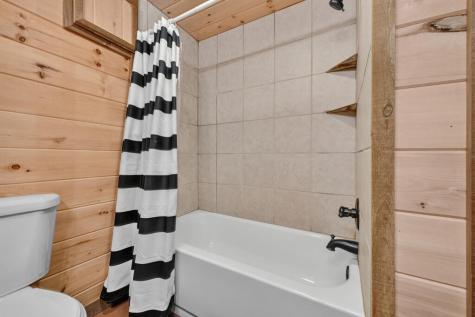 16 Mid Mountain Road Mineral Bluff GA 30559