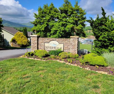 170 Riverwalk Circle Hayesville NC 28904