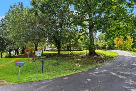 6276 Townsend Mill Road Young Harris GA 30582