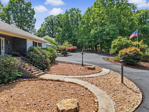 6276 Townsend Mill Road Young Harris GA 30582
