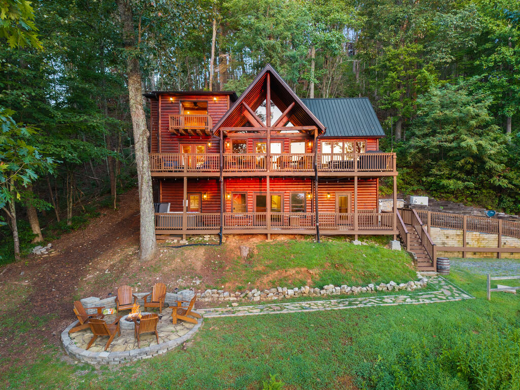 144 Point Of View Road Blue Ridge GA 30513