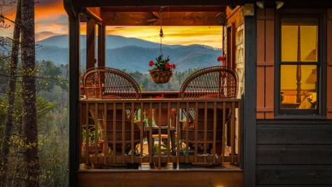 267 Oasis Drive Blue Ridge GA 30513