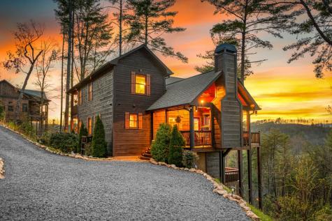 267 Oasis Drive Blue Ridge GA 30513