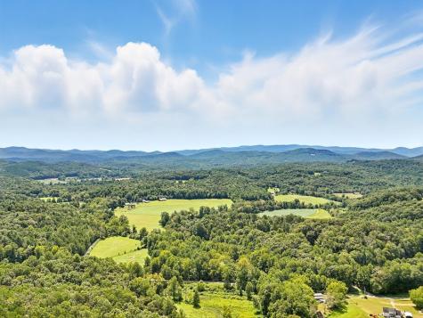 384 Mountain Laurel Drive Ellijay GA 30540