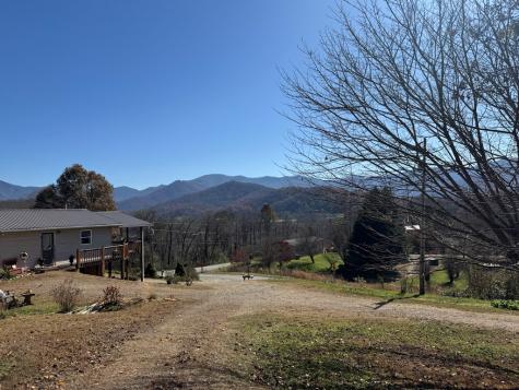 33 Teaks Drive Hayesville NC 28904