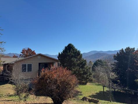 33 Teaks Drive Hayesville NC 28904