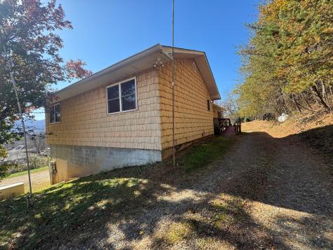 33 Teaks Drive Hayesville NC 28904
