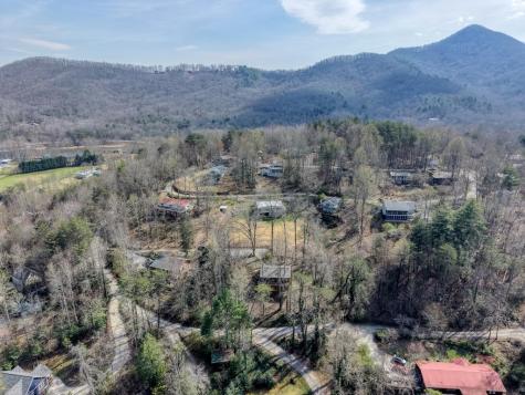 390 Bursey Road Hiawassee GA 30546