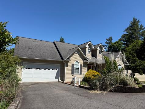 77 Settawig Trace Brasstown NC 28902