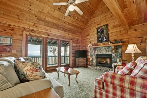 1186 Walnut Ridge Ellijay GA 30536