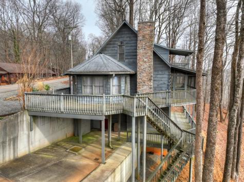 1186 Walnut Ridge Ellijay GA 30536