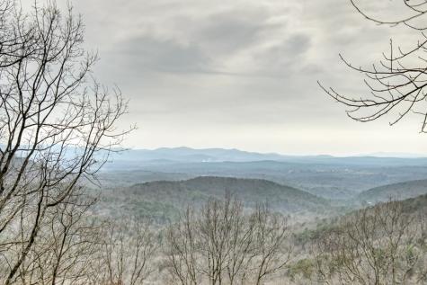 1186 Walnut Ridge Ellijay GA 30536