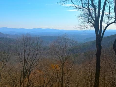 1186 Walnut Ridge Ellijay GA 30536