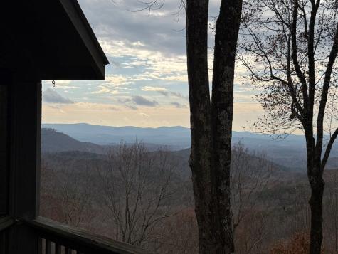 1186 Walnut Ridge Ellijay GA 30536