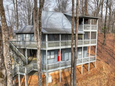 1186 Walnut Ridge Ellijay GA 30536
