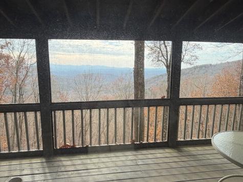 1186 Walnut Ridge Ellijay GA 30536
