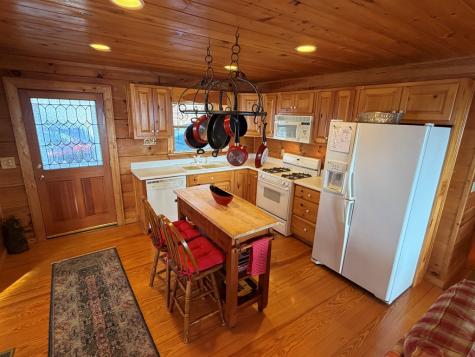 1186 Walnut Ridge Ellijay GA 30536