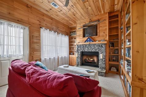 1186 Walnut Ridge Ellijay GA 30536