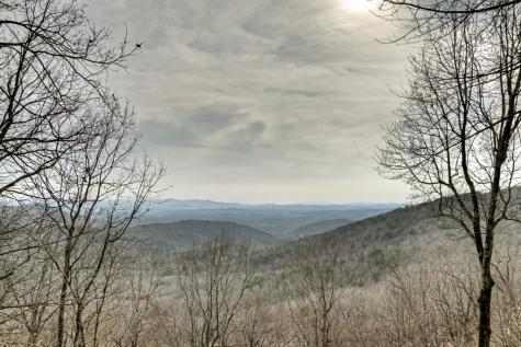 1186 Walnut Ridge Ellijay GA 30536