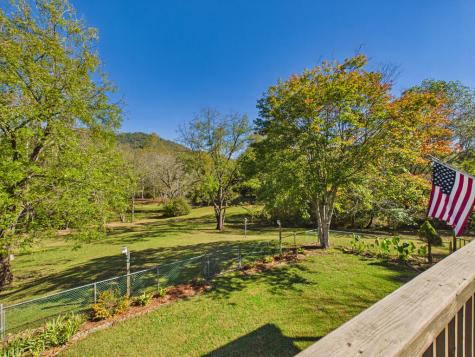 2563 Old Highway 64 Hayesville NC 28904
