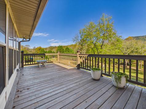 2563 Old Highway 64 Hayesville NC 28904