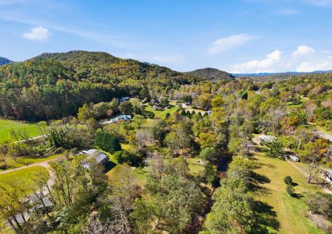 2563 Old Highway 64 Hayesville NC 28904