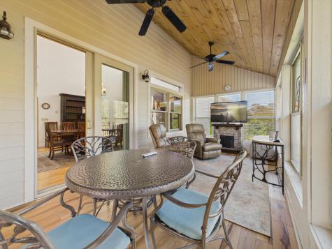 2563 Old Highway 64 Hayesville NC 28904