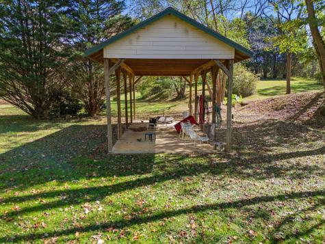 2563 Old Highway 64 Hayesville NC 28904