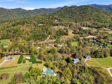 2563 Old Highway 64 Hayesville NC 28904