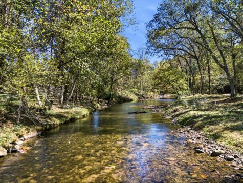 2563 Old Highway 64 Hayesville NC 28904