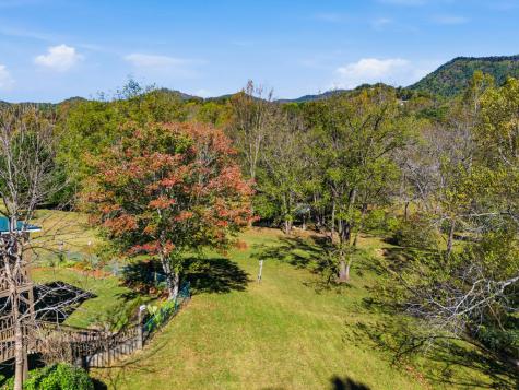 2563 Old Highway 64 Hayesville NC 28904