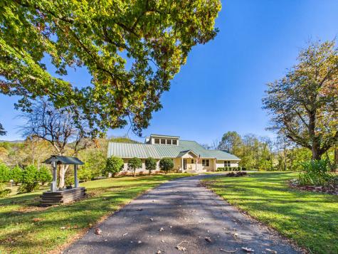 2563 Old Highway 64 Hayesville NC 28904