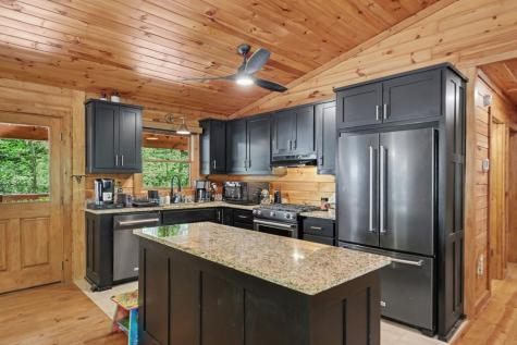 8 Stoney Brook Trail Hayesville NC 28904
