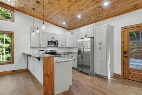 48 Woodleaf Road Morganton GA 30560