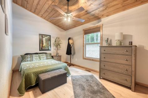 124 Lakeside Estates Drive Hayesville NC 28904