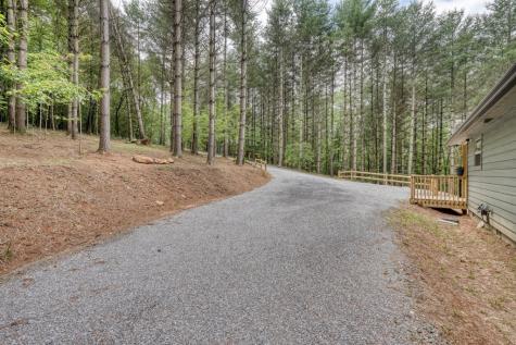 124 Lakeside Estates Drive Hayesville NC 28904