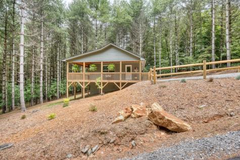 124 Lakeside Estates Drive Hayesville NC 28904