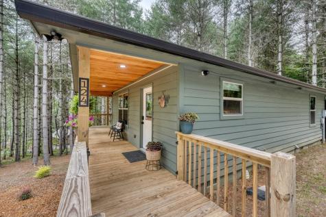 124 Lakeside Estates Drive Hayesville NC 28904