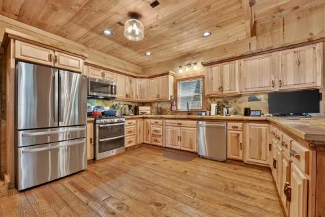 418 Lakeview Drive Blue Ridge GA 30513