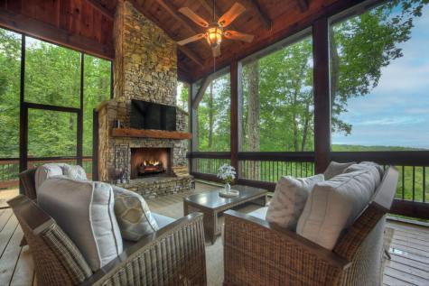 418 Lakeview Drive Blue Ridge GA 30513