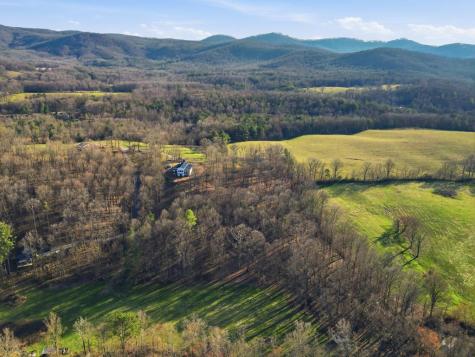 2086 Burnt Mountain Road Ellijay GA 30536